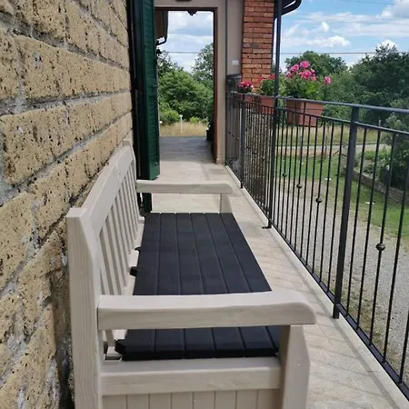 Castelvecchio Nocleg ze śniadaniem 3*